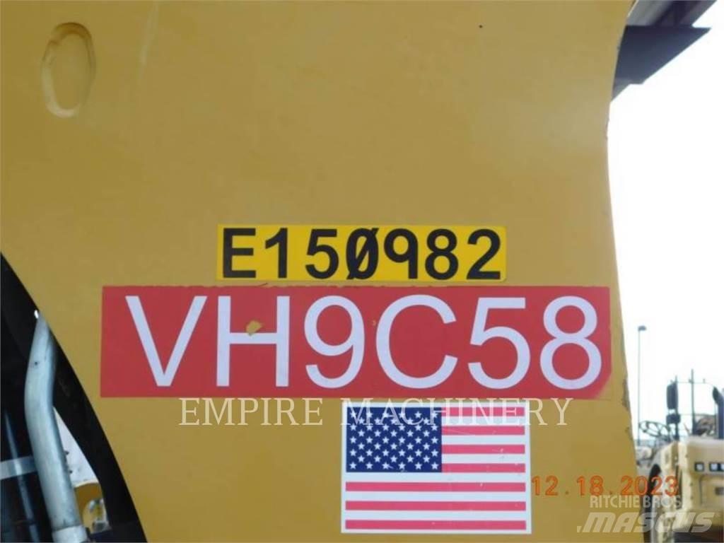 CAT 415F2 4EOP Екскаватори-навантажувачі