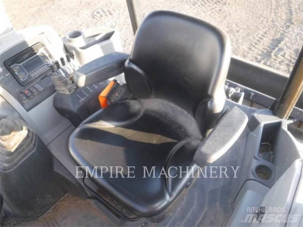 CAT 415IL Фронтальні навантажувачі