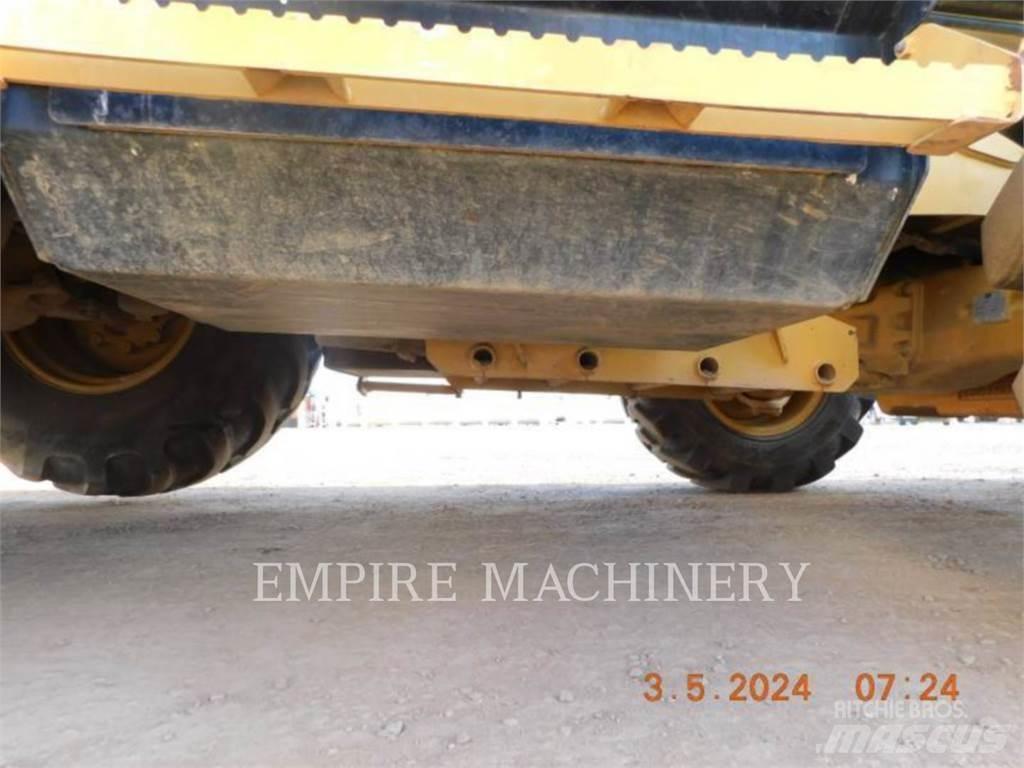 CAT 416F2 4EO Екскаватори-навантажувачі