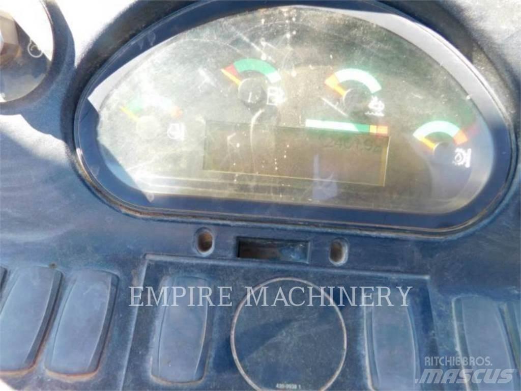 CAT 416F2 4EOP Екскаватори-навантажувачі