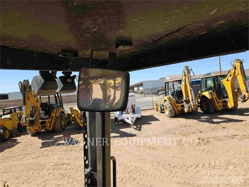 CAT 416F2ST Екскаватори-навантажувачі