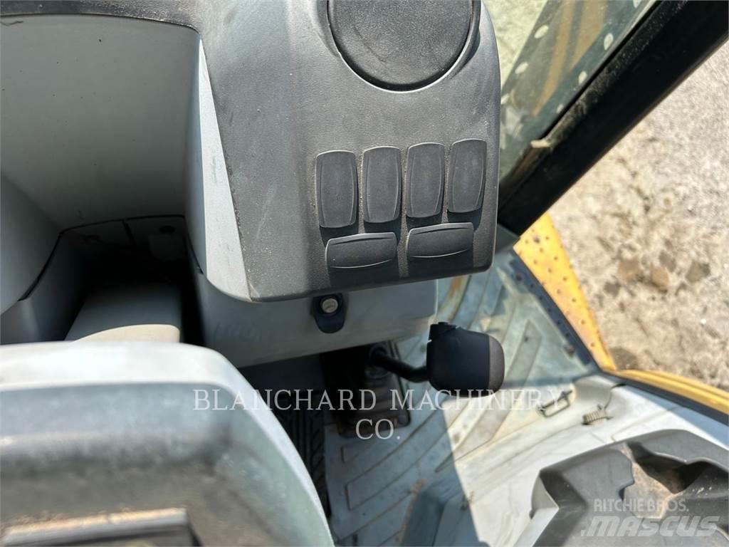 CAT 416FST Екскаватори-навантажувачі