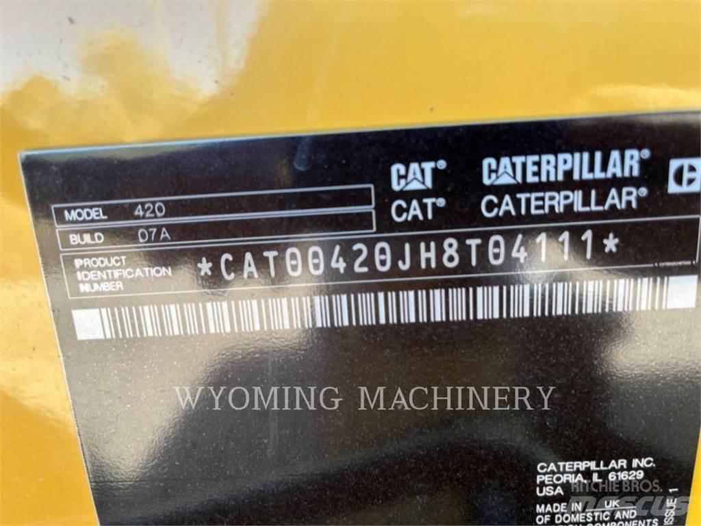 CAT 420 Екскаватори-навантажувачі