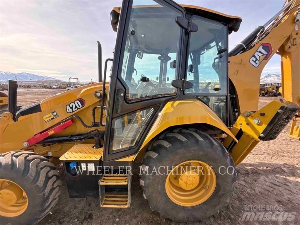 CAT 420 Екскаватори-навантажувачі