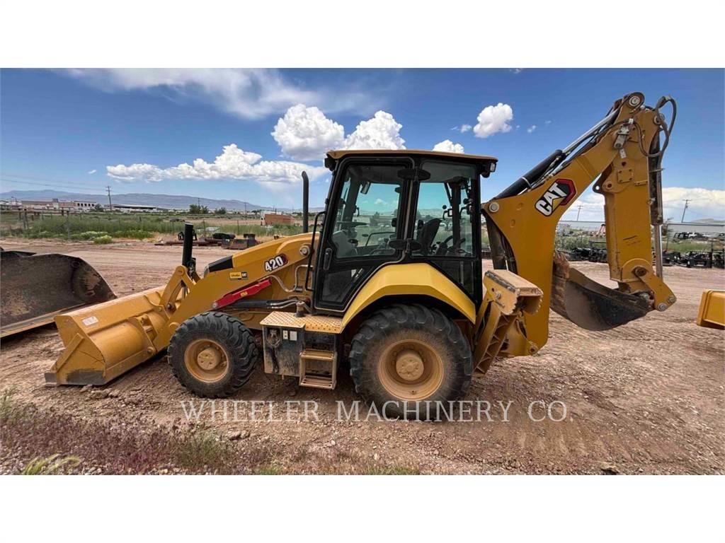 CAT 420 Екскаватори-навантажувачі