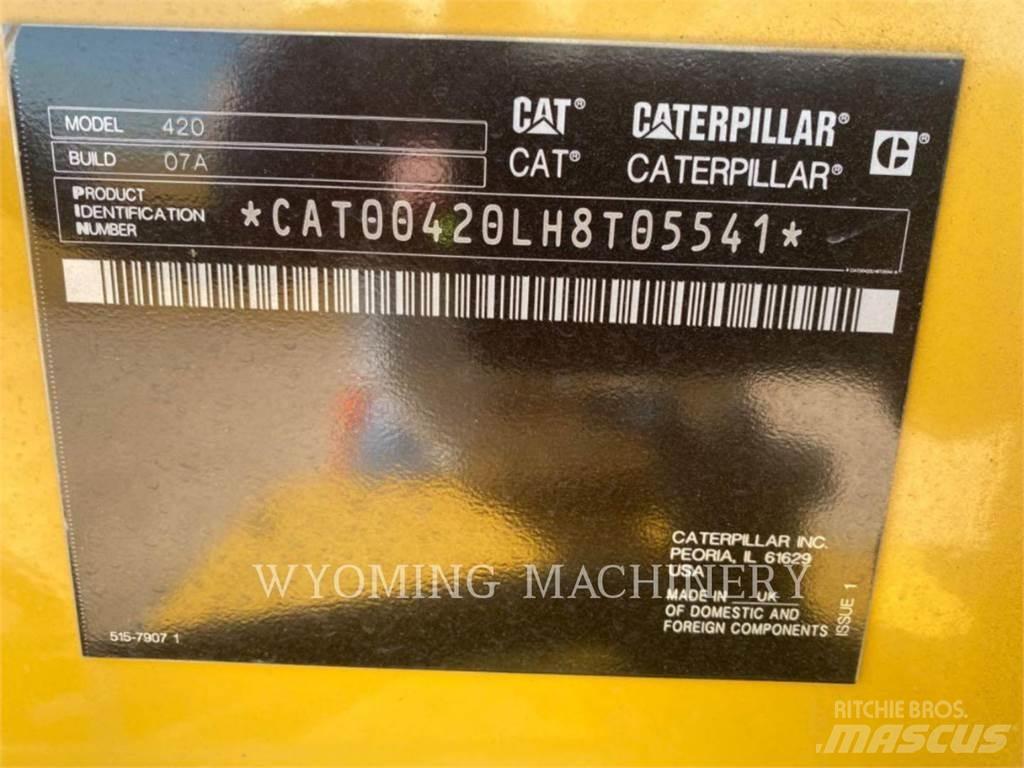 CAT 420 Екскаватори-навантажувачі