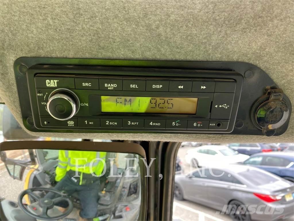 CAT 420-07XE Екскаватори-навантажувачі