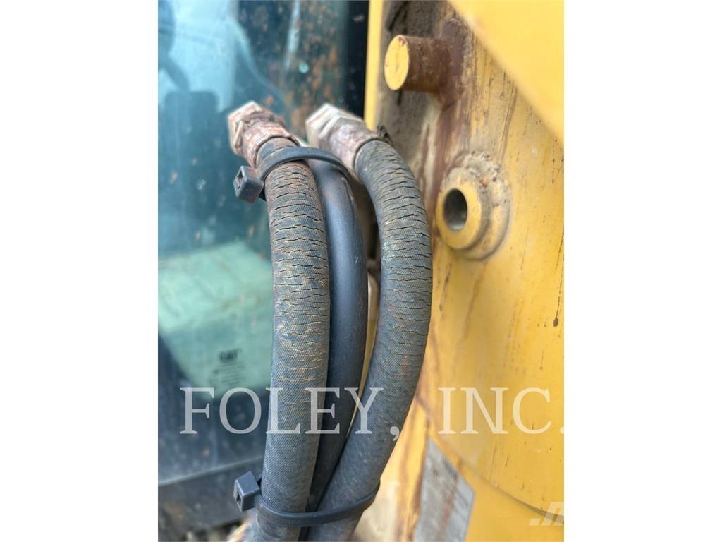 CAT 420-07XE Екскаватори-навантажувачі