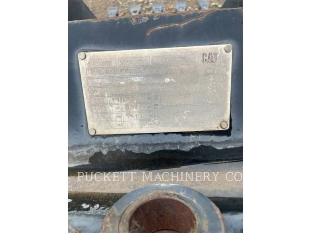 CAT 420 24 HC BUCKET Ковші