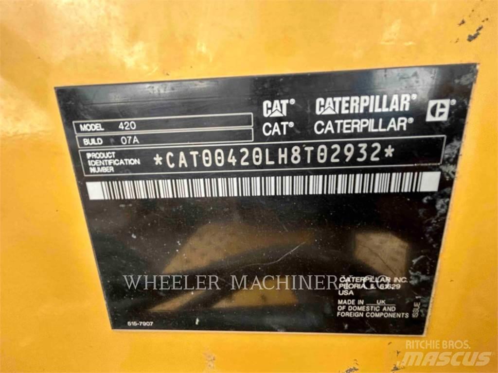 CAT 420 CF Екскаватори-навантажувачі