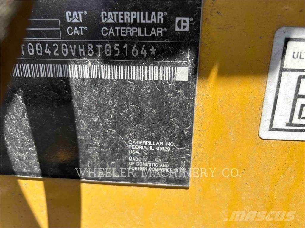 CAT 420 CF Екскаватори-навантажувачі