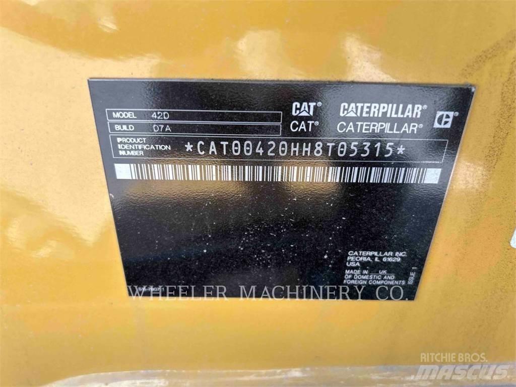 CAT 420 CF Екскаватори-навантажувачі