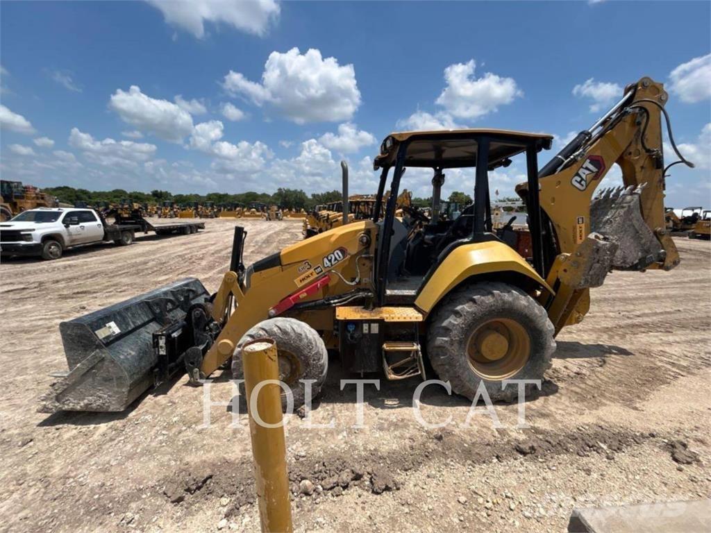 CAT 420 IT4SX Екскаватори-навантажувачі