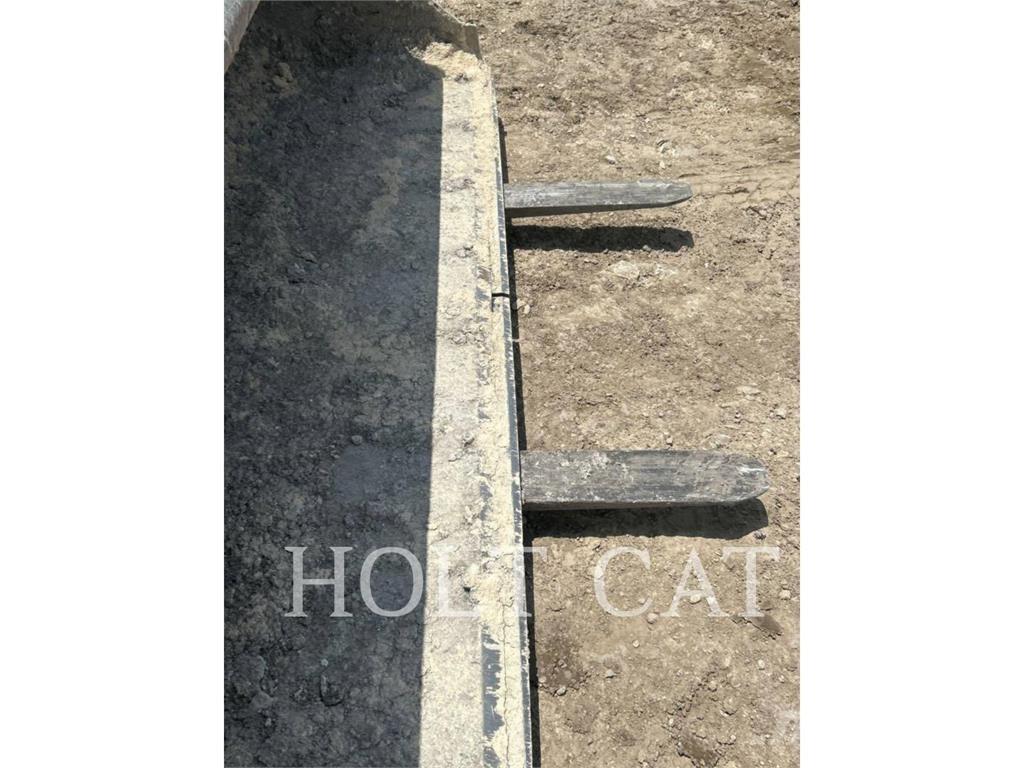 CAT 420 IT4SX Екскаватори-навантажувачі