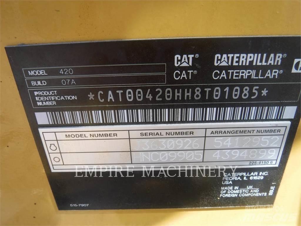 CAT 42007 Екскаватори-навантажувачі