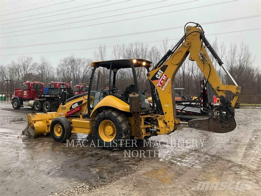 CAT 420EST Екскаватори-навантажувачі