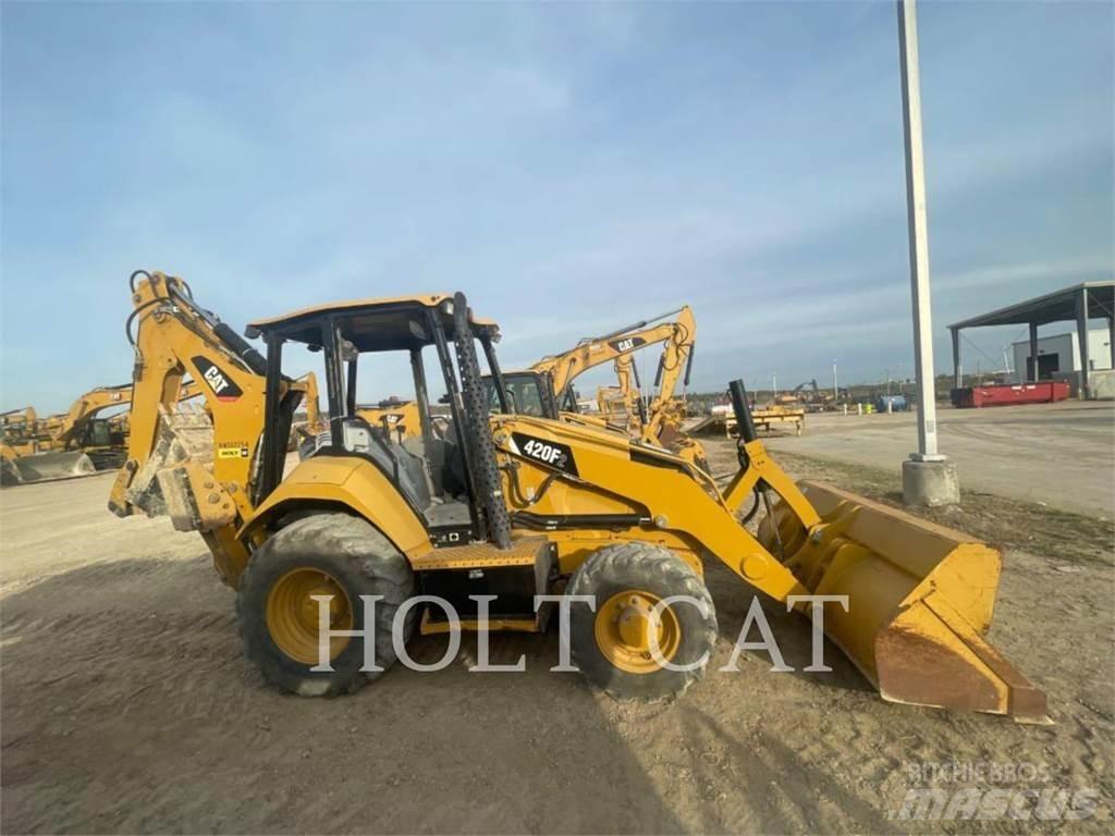CAT 420F Екскаватори-навантажувачі
