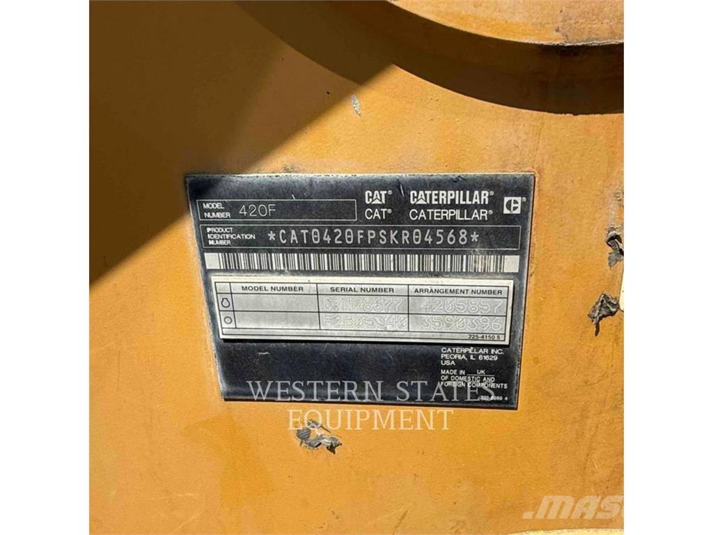 CAT 420F Екскаватори-навантажувачі