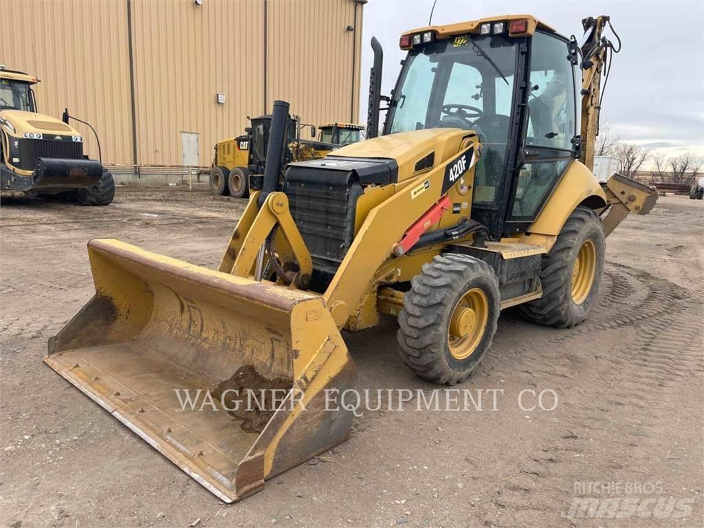 CAT 420F 4WDE Екскаватори-навантажувачі