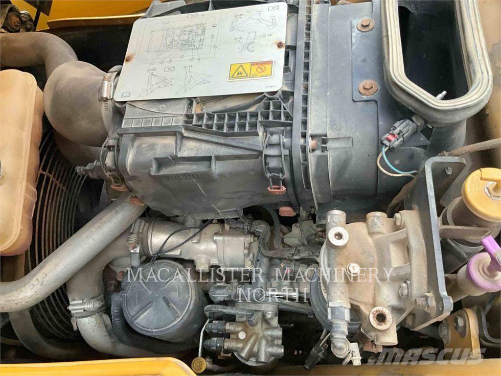 CAT 420F A Екскаватори-навантажувачі