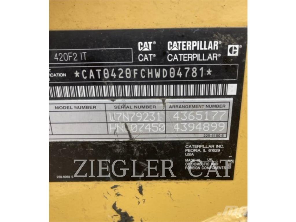 CAT 420F2 Екскаватори-навантажувачі