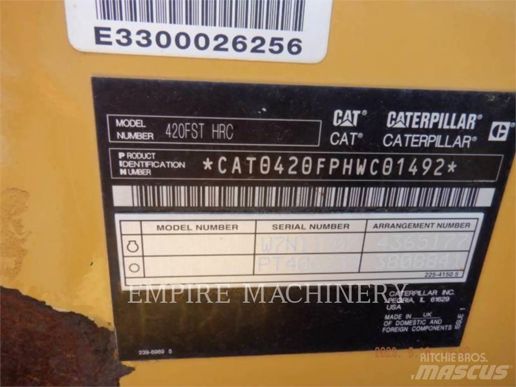 CAT 420F2 4ECP Екскаватори-навантажувачі