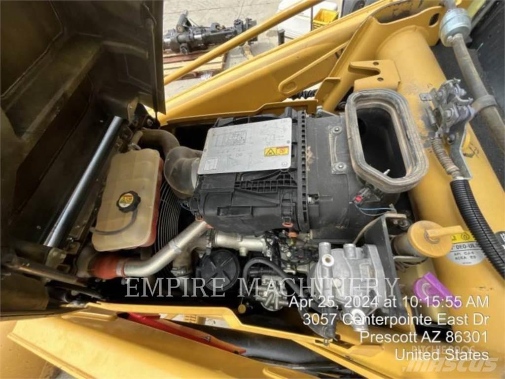 CAT 420F2 4EO Екскаватори-навантажувачі