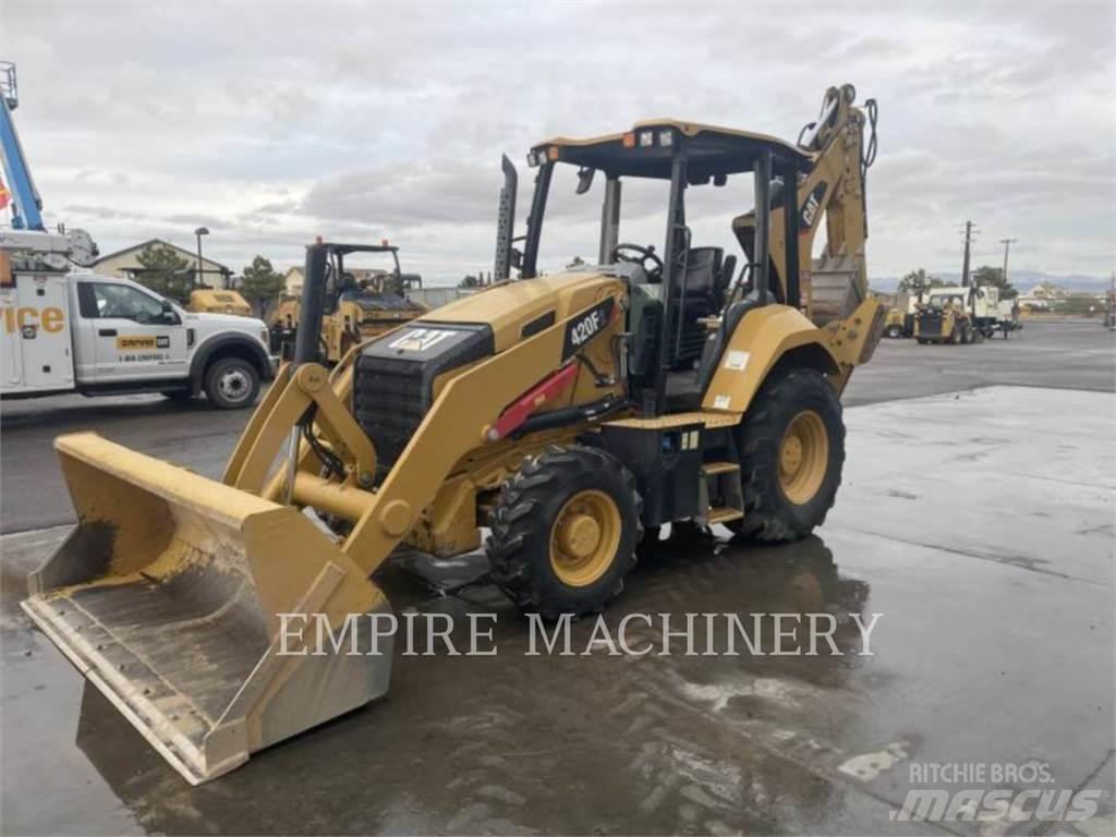 CAT 420F2 4EO Екскаватори-навантажувачі