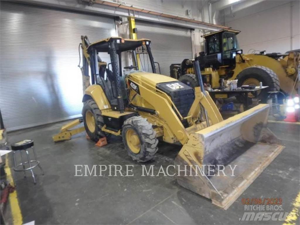 CAT 420F2 4EO Екскаватори-навантажувачі