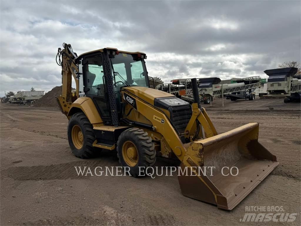 CAT 420F2 4WDE Екскаватори-навантажувачі