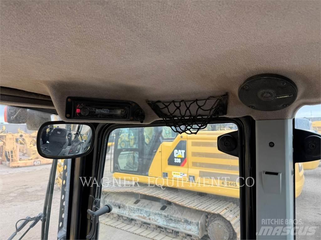 CAT 420F2 4WDE Екскаватори-навантажувачі