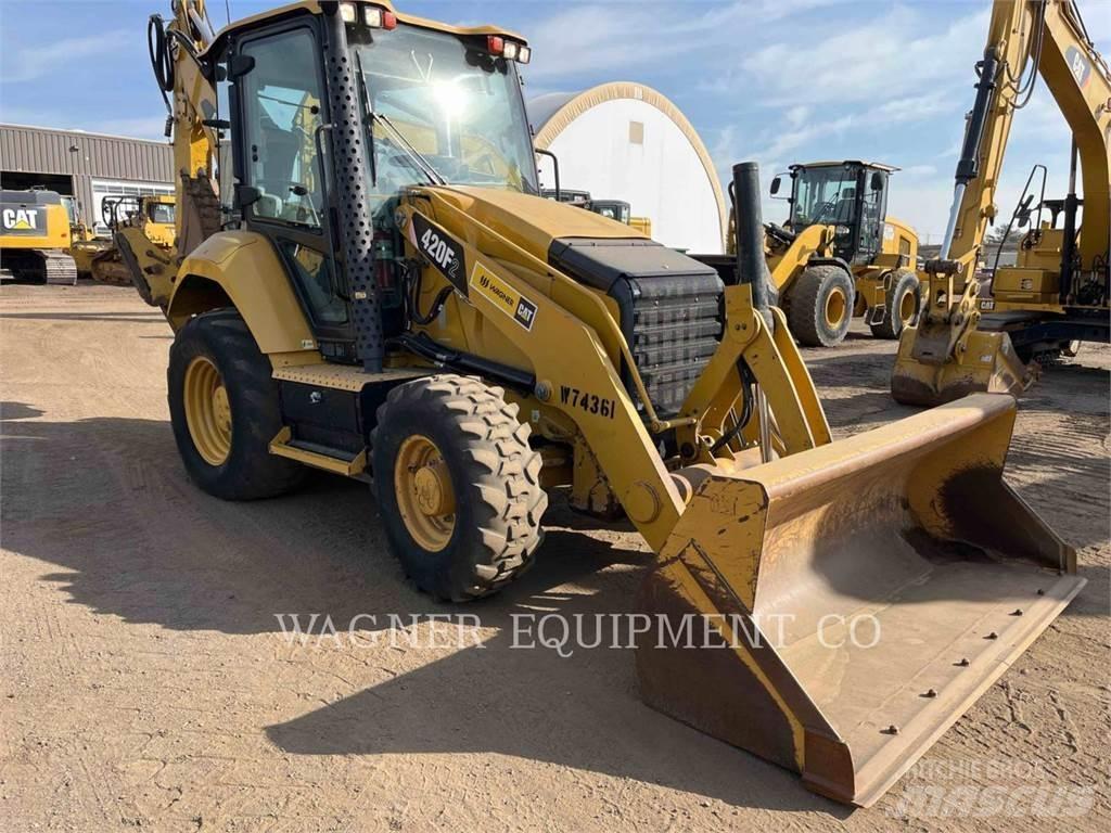 CAT 420F2 4WDE Екскаватори-навантажувачі