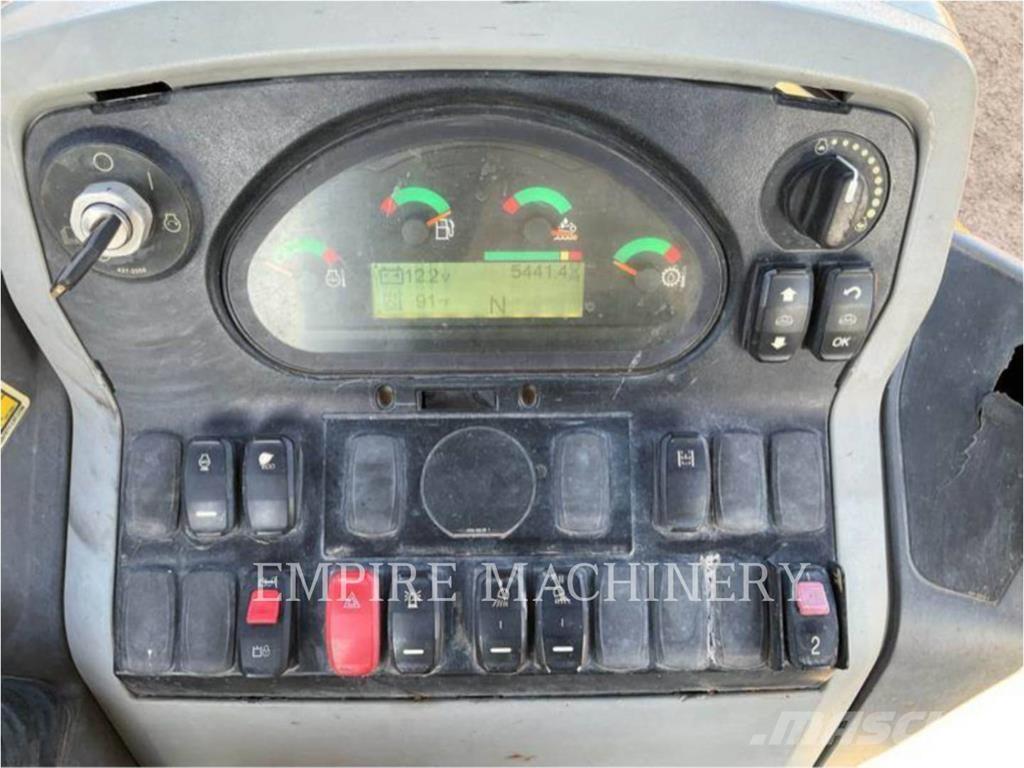 CAT 420F24EOIP Екскаватори-навантажувачі