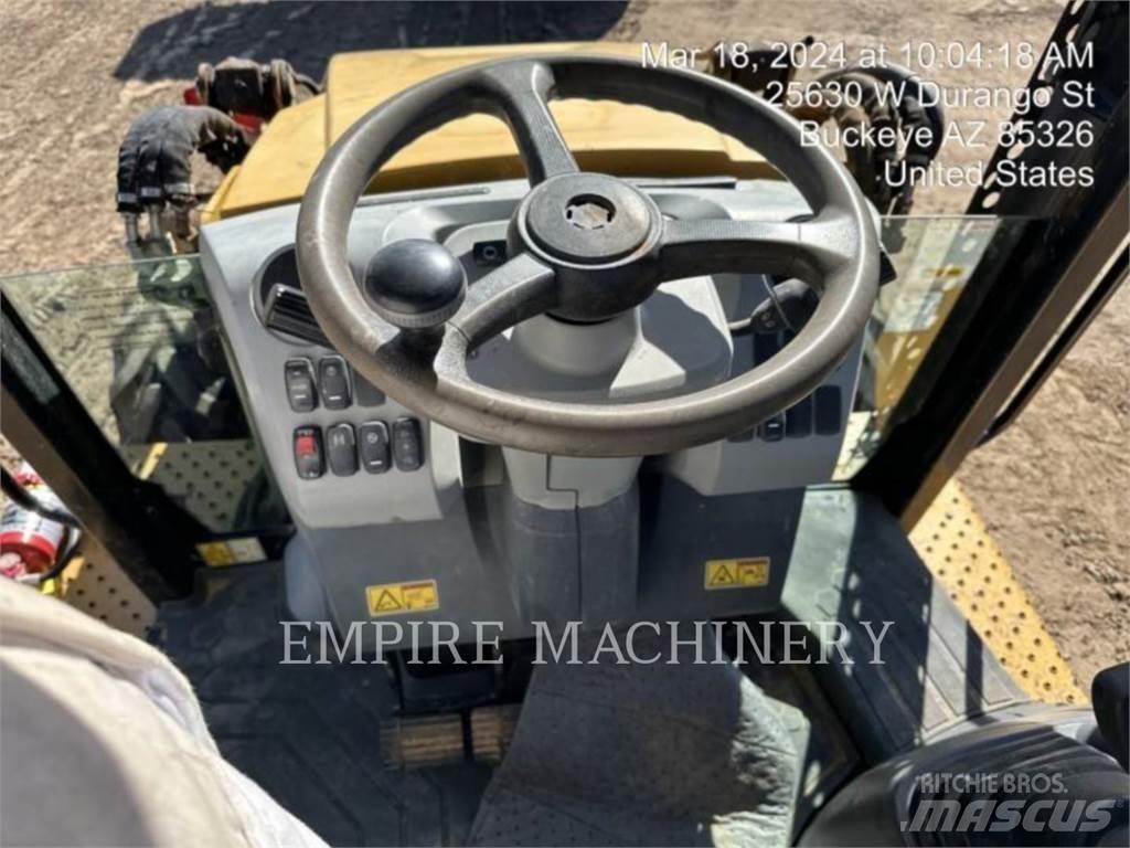 CAT 420F24EOIP Екскаватори-навантажувачі