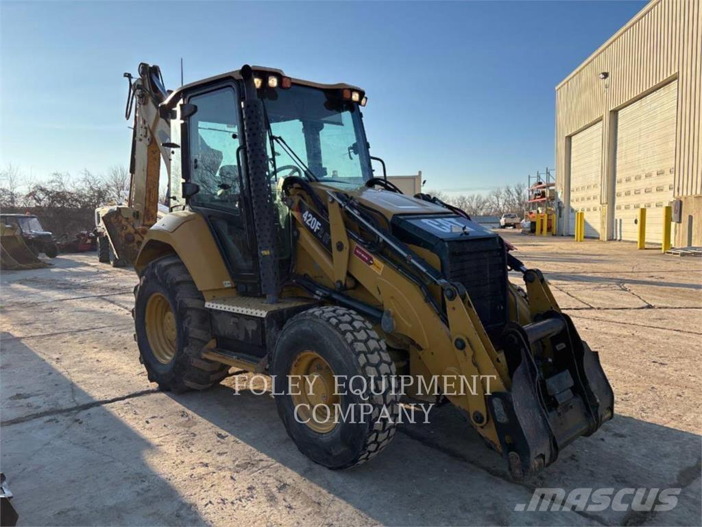 CAT 420F2IT Екскаватори-навантажувачі