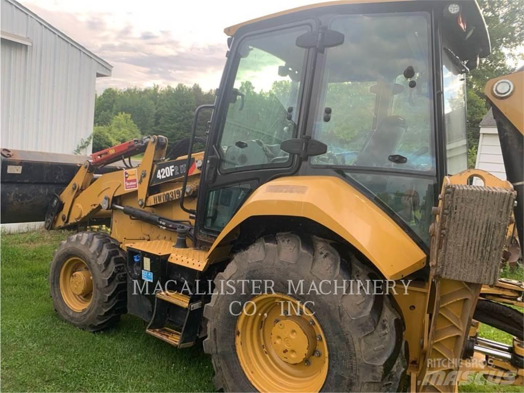 CAT 420F2IT Екскаватори-навантажувачі