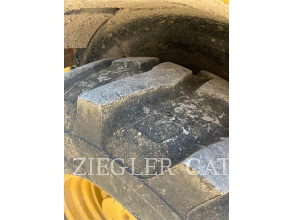CAT 420F2IT Екскаватори-навантажувачі