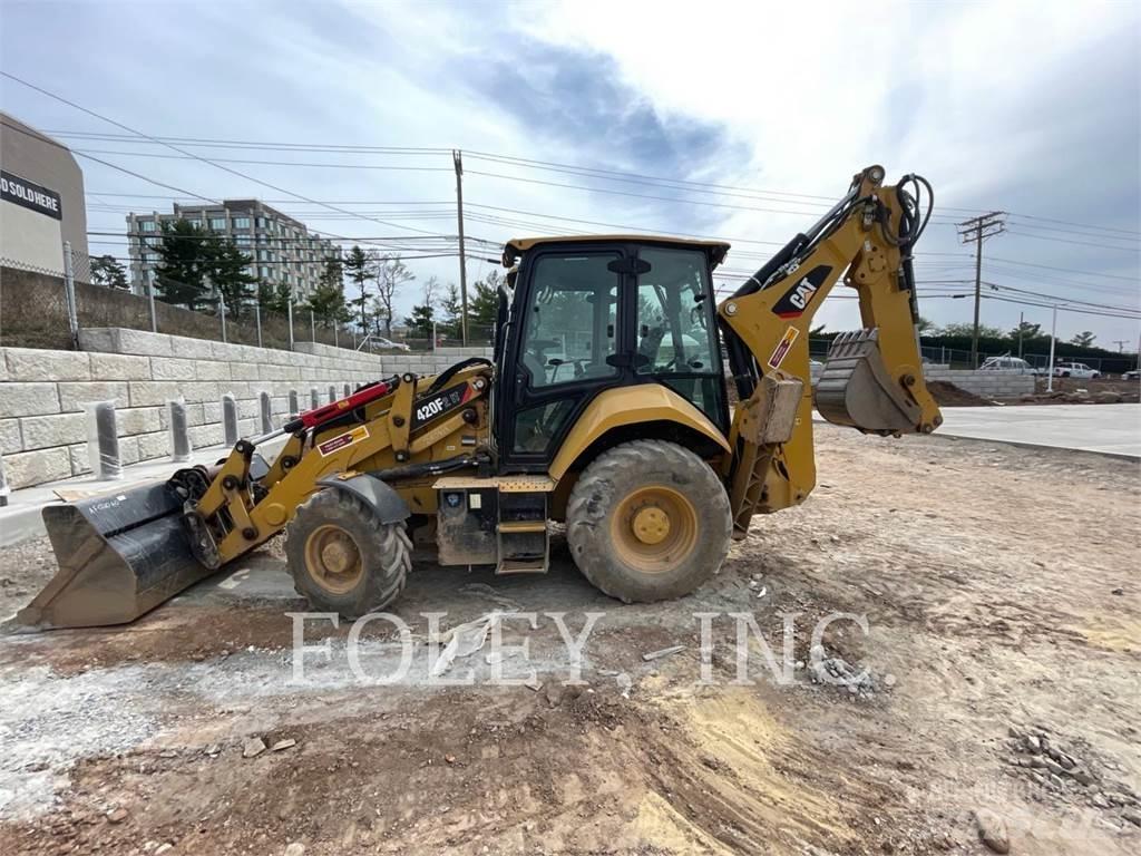 CAT 420F2IT Екскаватори-навантажувачі