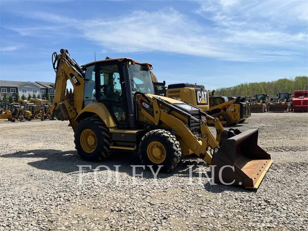 CAT 420F2IT Екскаватори-навантажувачі