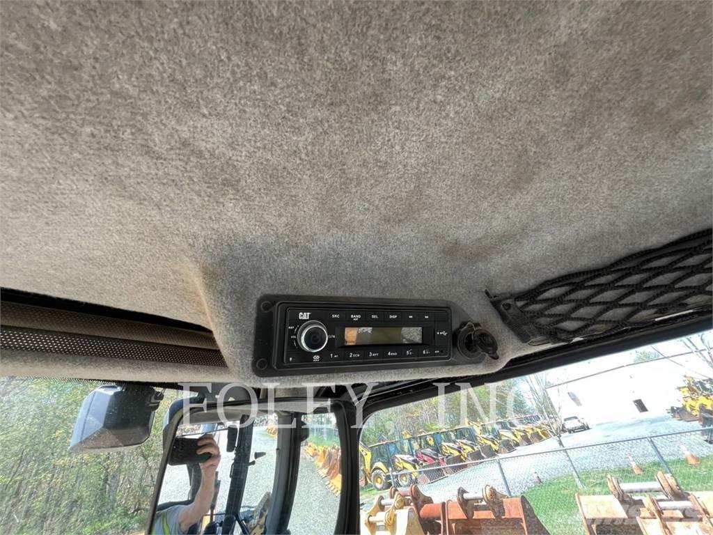 CAT 420F2IT Екскаватори-навантажувачі