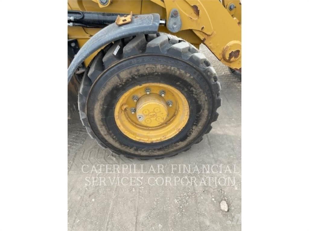 CAT 420F2IT Екскаватори-навантажувачі