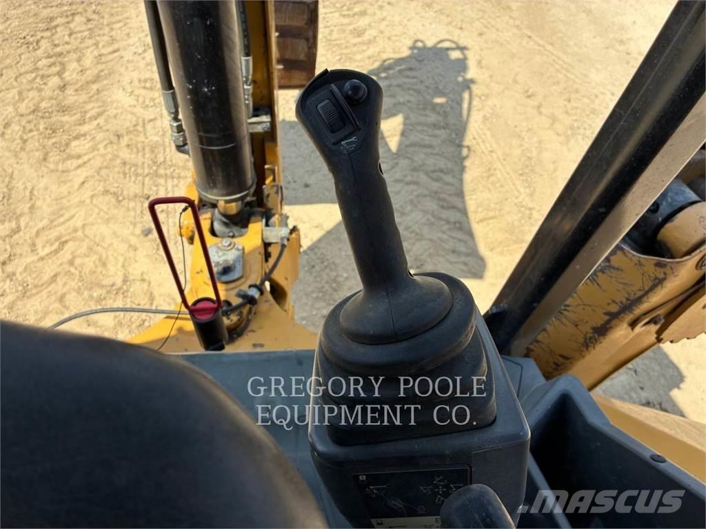 CAT 420F2IT Екскаватори-навантажувачі