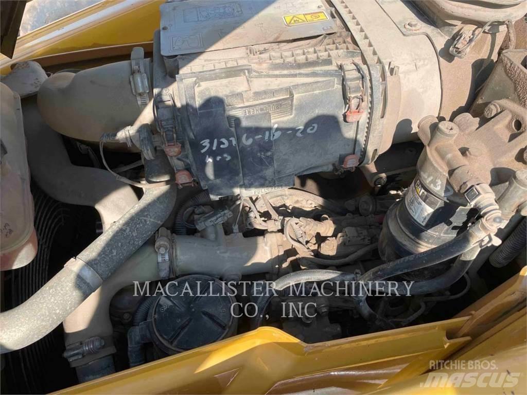 CAT 420F2ST Екскаватори-навантажувачі