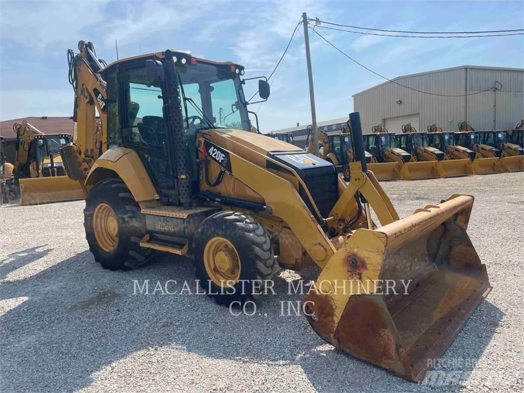 CAT 420F2ST Екскаватори-навантажувачі