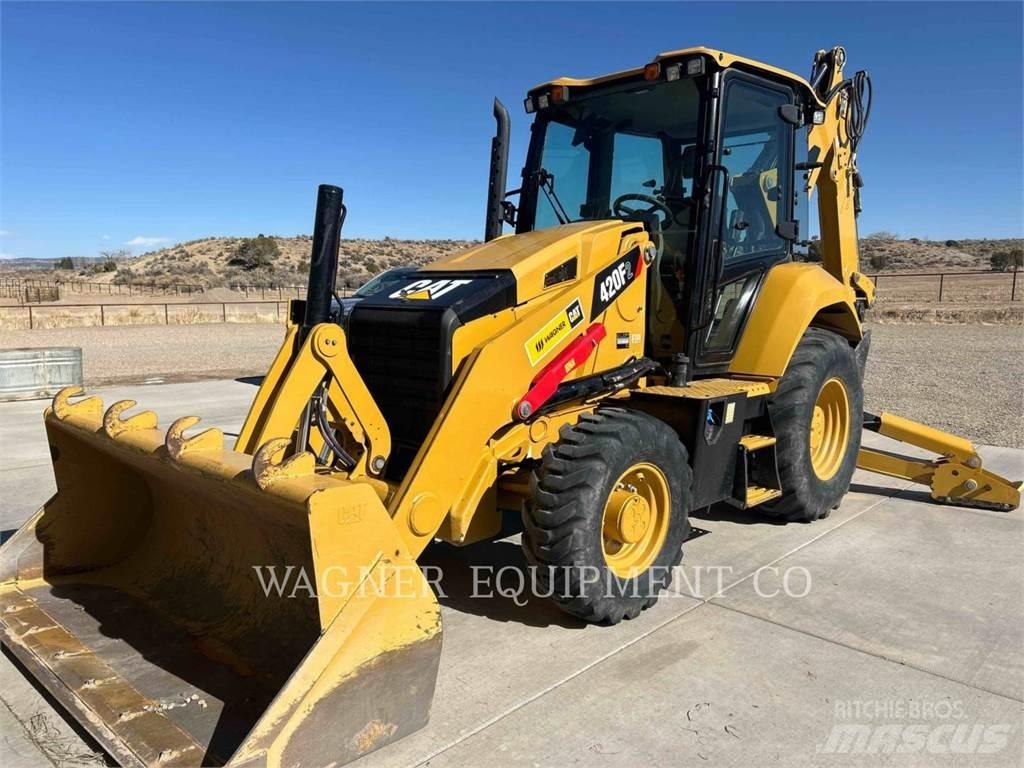 CAT 420F2ST Екскаватори-навантажувачі