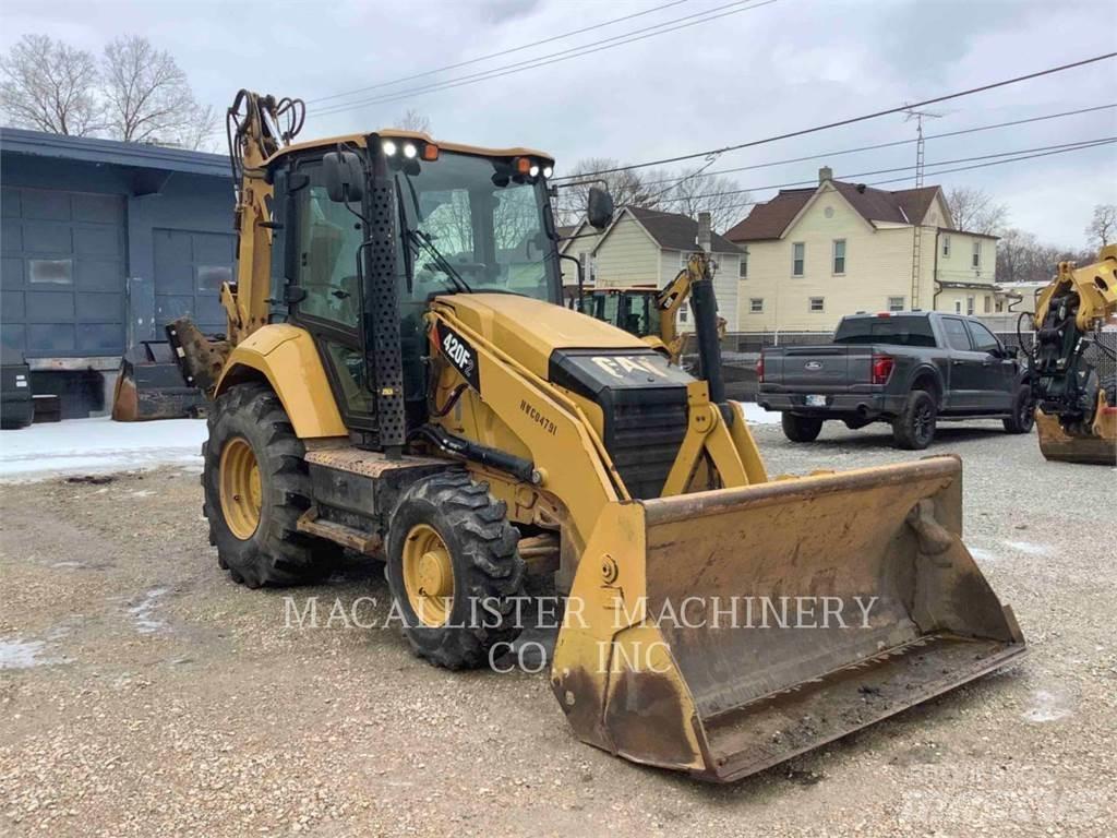 CAT 420F2ST Екскаватори-навантажувачі