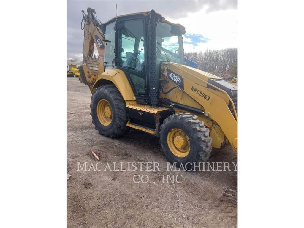CAT 420F2ST Екскаватори-навантажувачі