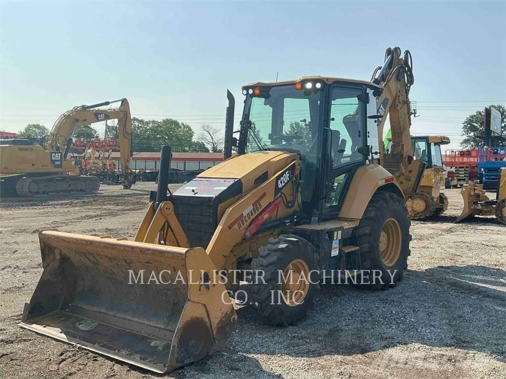 CAT 420F2ST Екскаватори-навантажувачі