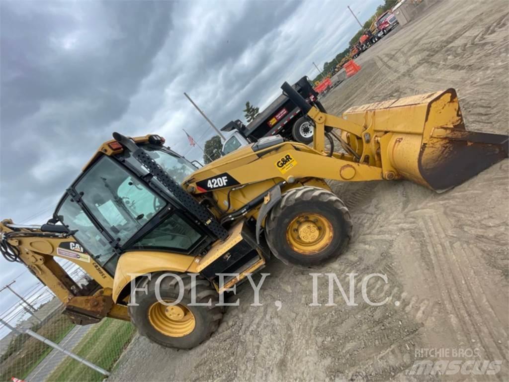CAT 420FST Екскаватори-навантажувачі
