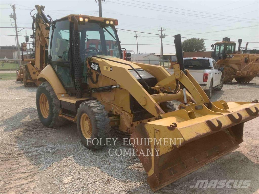 CAT 420FST Екскаватори-навантажувачі